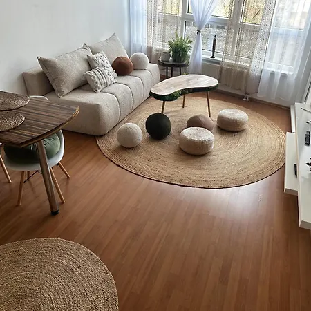 Bali S Parkovacim Mistem V Centru Mesta Apartmán *